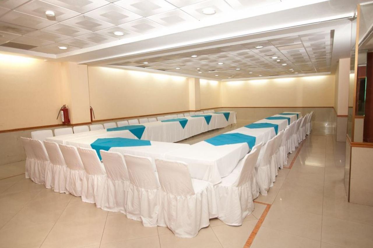 Hotel De Casa Blanca ลาซาโร การ์เดนาส ภายนอก รูปภาพ
